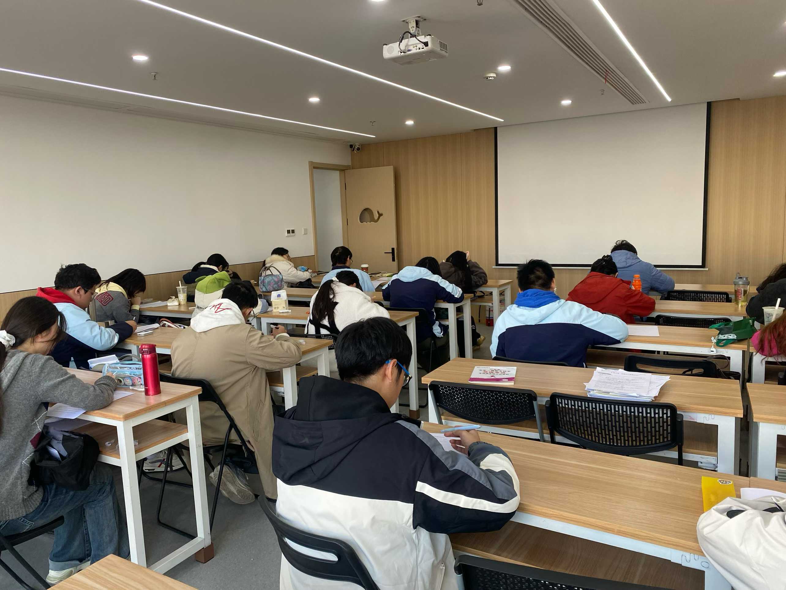 五年一贯制专转本冲刺班，为何年年爆满却通过率低？